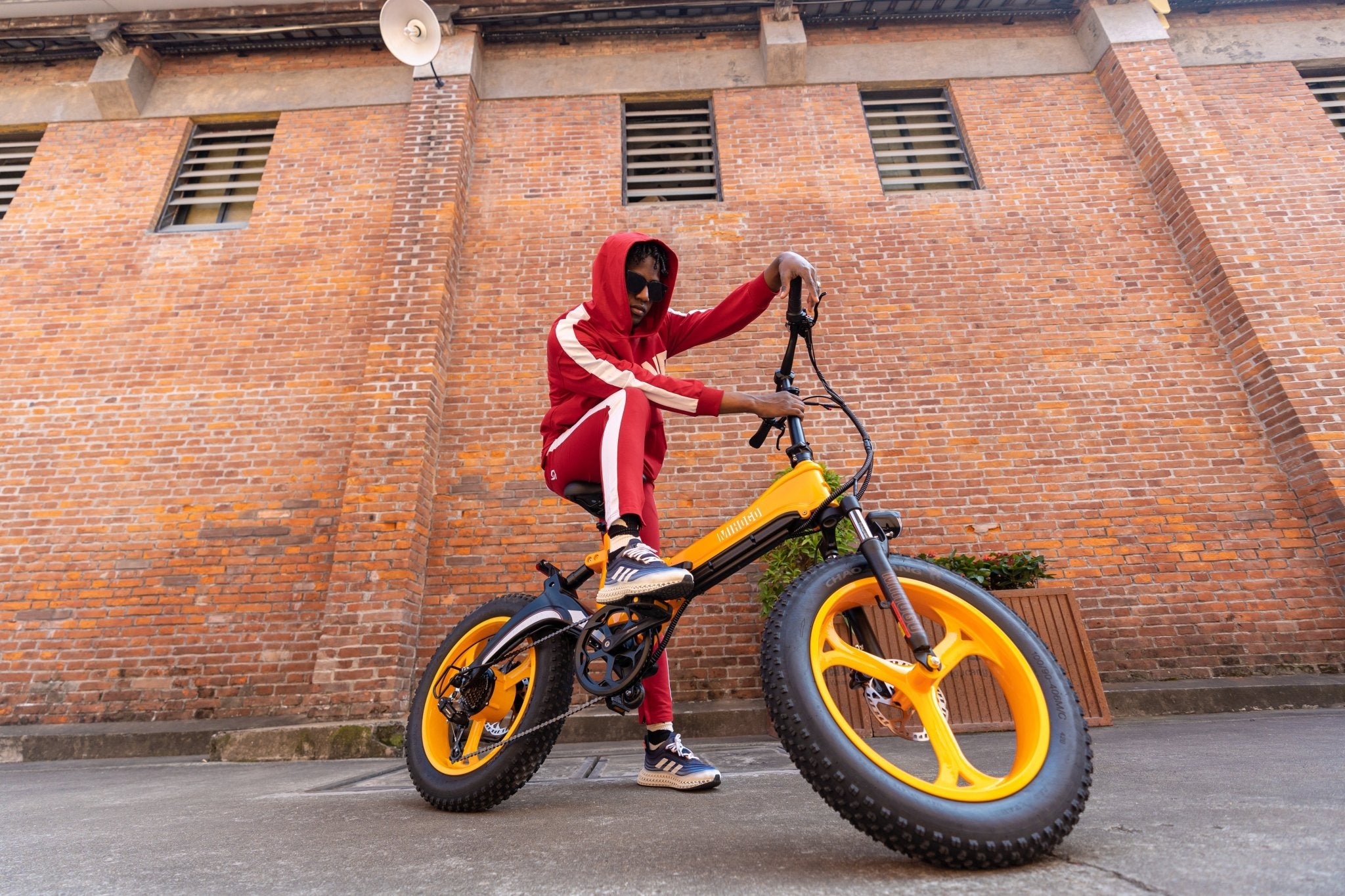 MIHOGO NX Folding E-Bike – Built for City Commutes & Weekend Adventures - MIHOGO EU