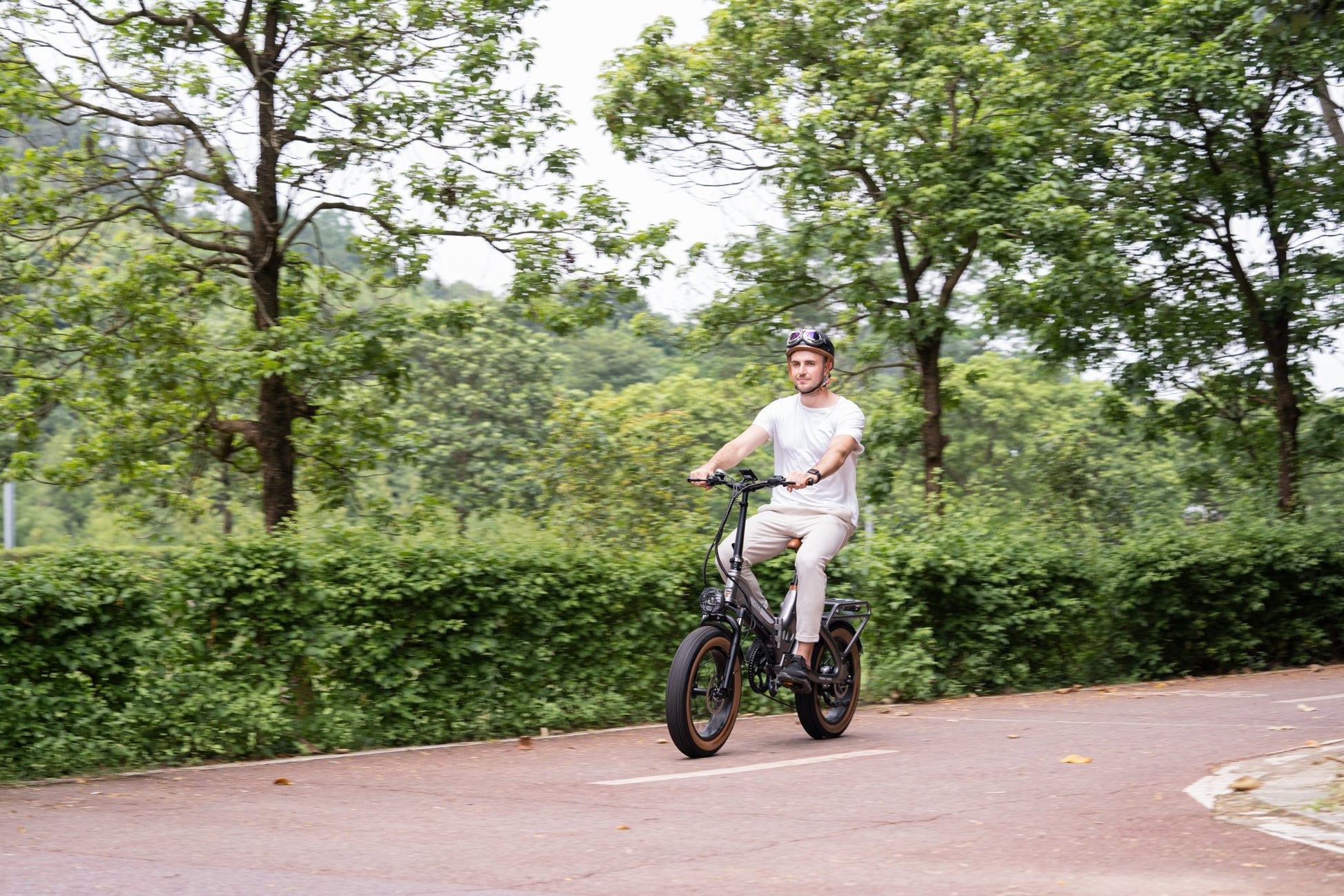 MIHOGO ONE | Retro Fat Tire Folding E-Bike for Urban Commuters - MIHOGO EU