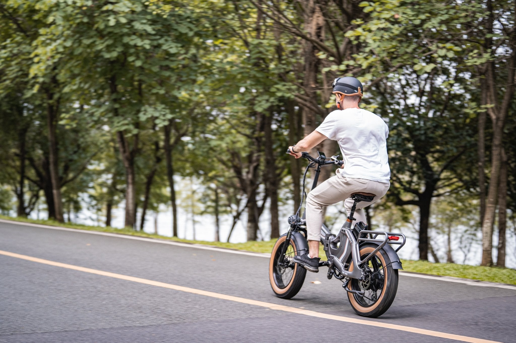 MIHOGO ONE | Retro Fat Tire Folding E-Bike for Urban Commuters - MIHOGO EU